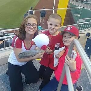 Meet your Posher, Stephanie